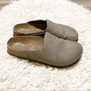 Birkenstock Slip on leather clogs / size 38